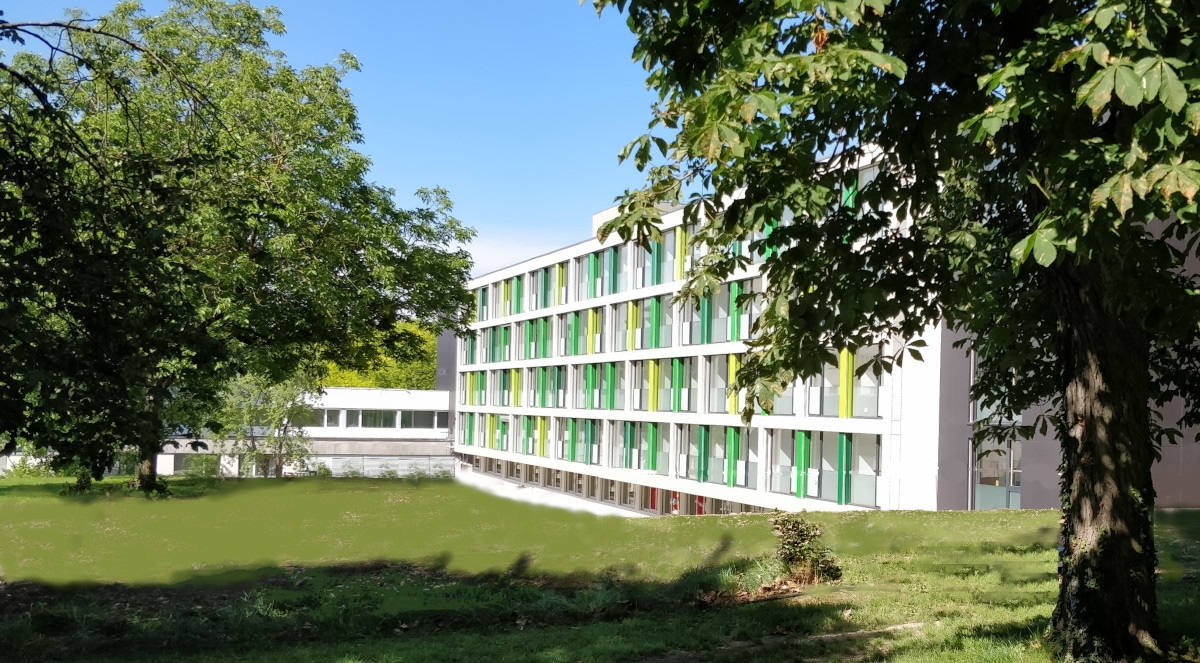 Le nouveau bâtiment des Azalées ouvre ses portes le 15 septembre 2019. Moderne et bien équipé, il complète l'offre en EMS.